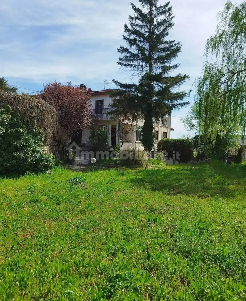 Villa in vendita a Scurcola Marsicana