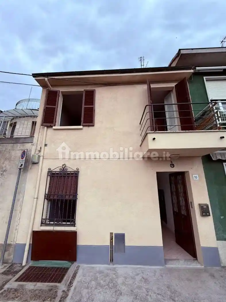 Casa indipendente in vendita a Faenza