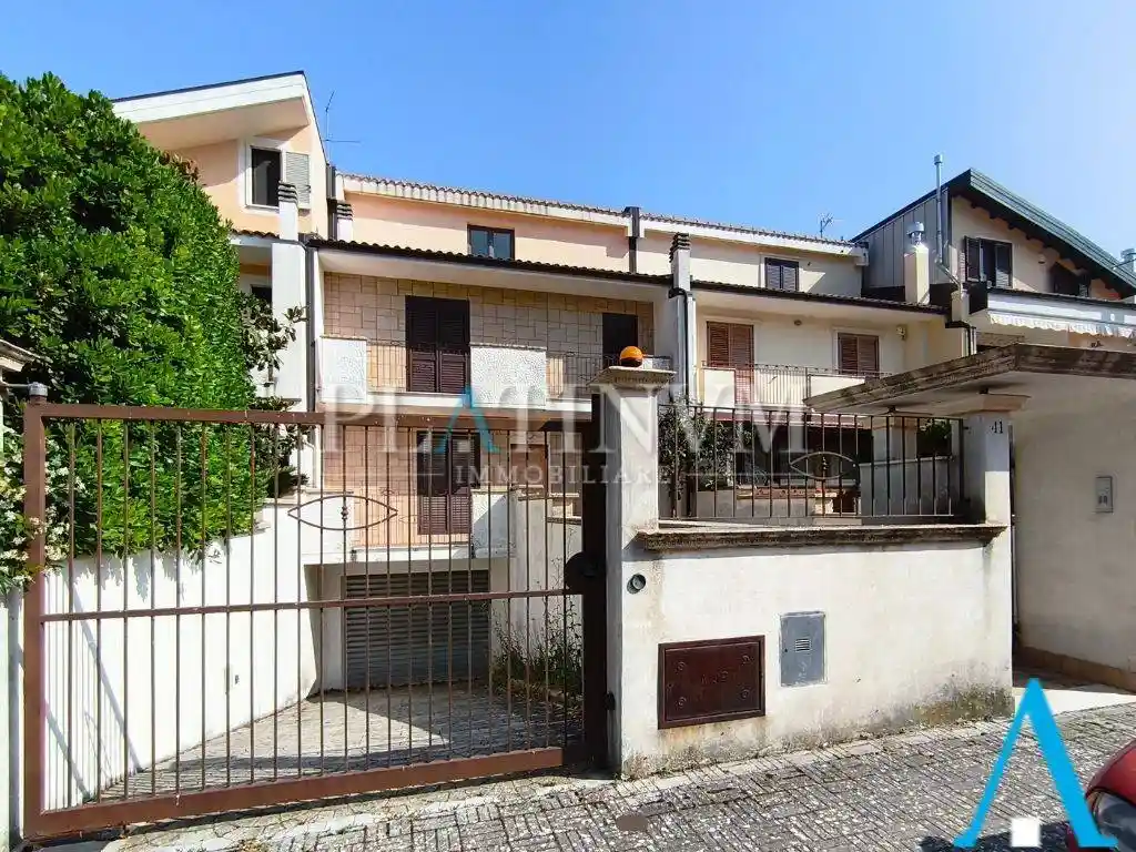 Villetta a schiera in vendita a San Giovanni Rotondo