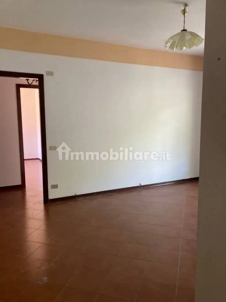 Quadrilocale via Chiapparino 10, Centro, Cicagna - foto 2