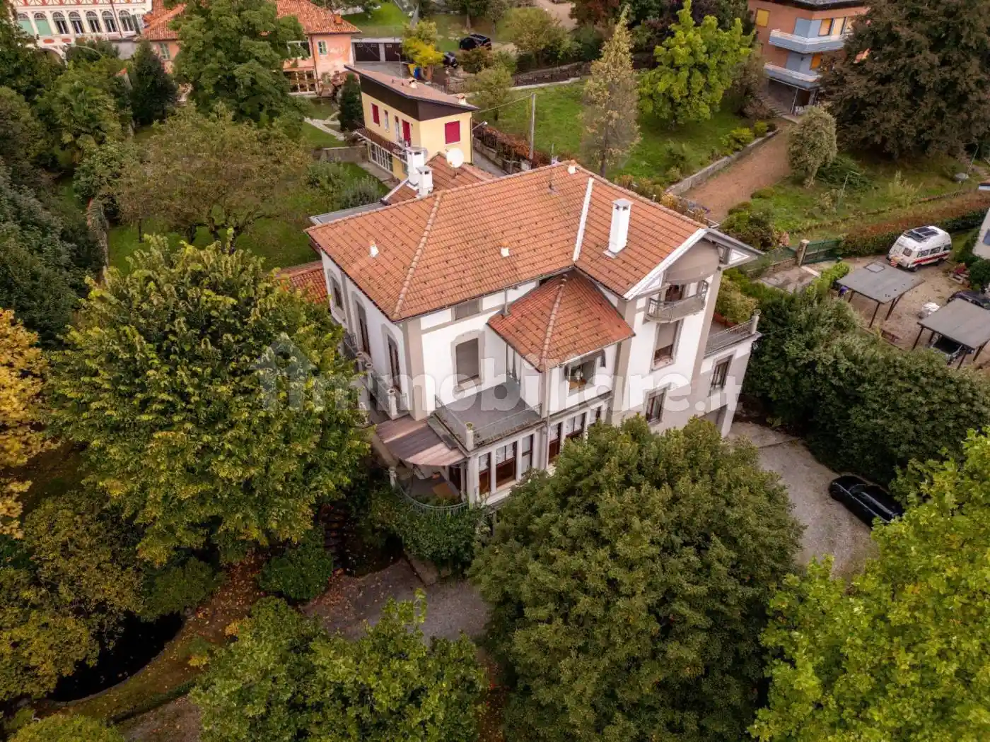 Villa - foto 2