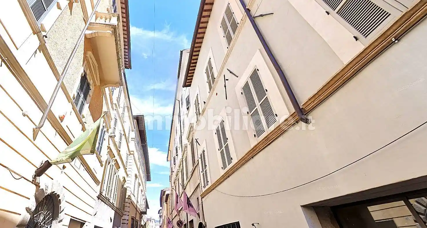 Appartamento in vendita a Foligno