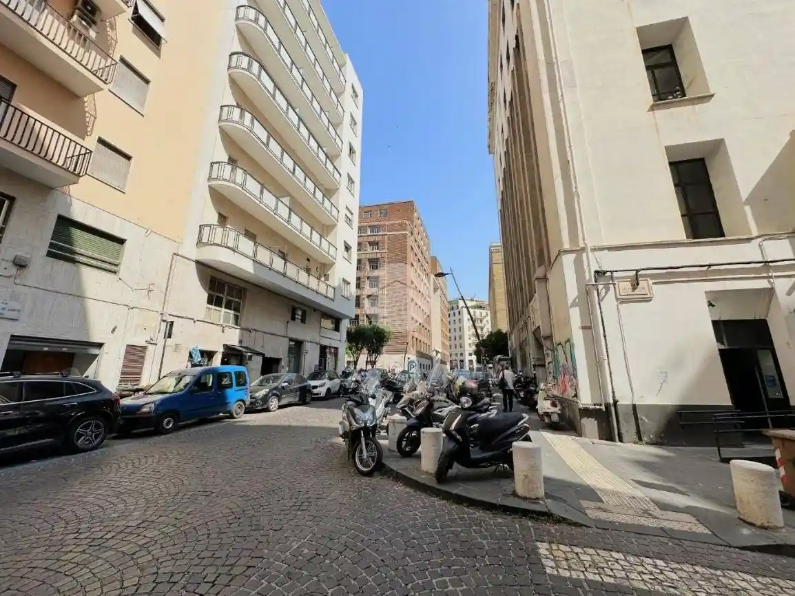Quadrilocale via dei Fiorentini 61, Porto - Municipio, Napoli - foto 4