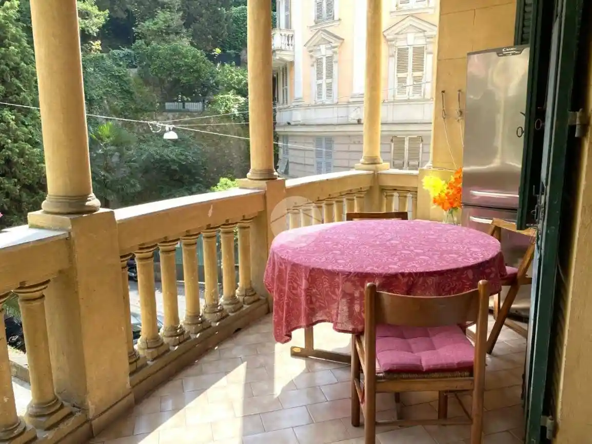 Appartamento in vendita a Genova