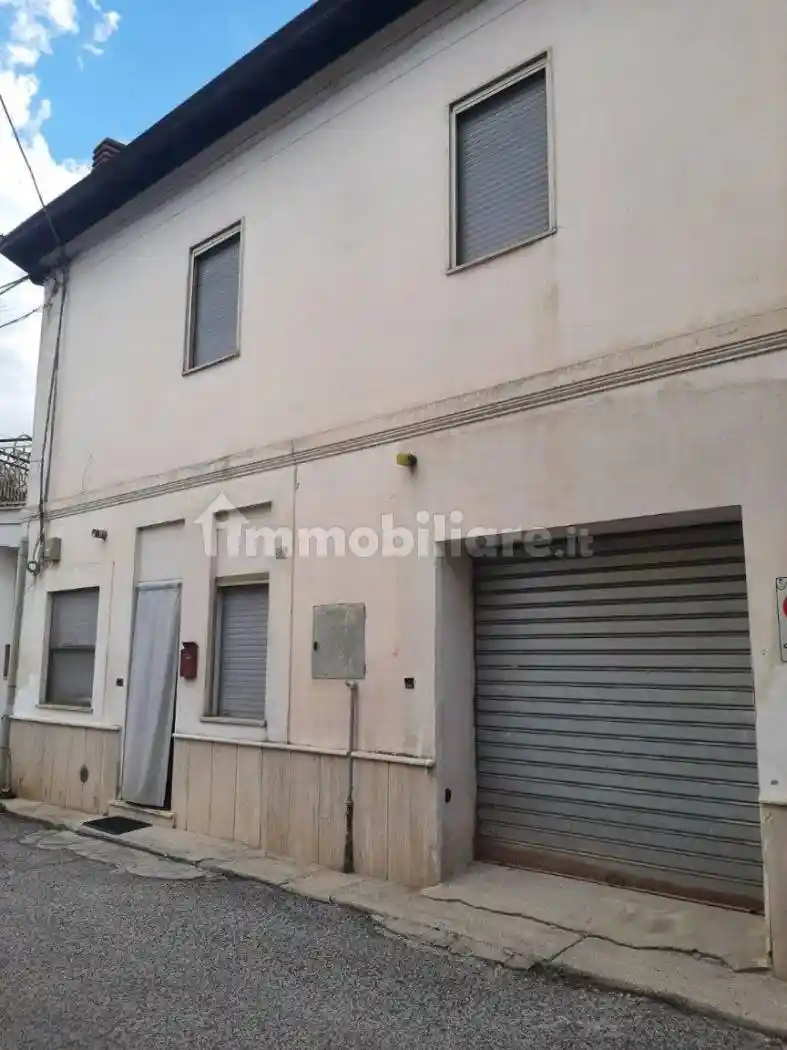 Villa unifamiliare via Cecconi, Antrosano, Avezzano - foto 2