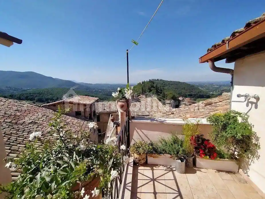 Appartamento in vendita a Casperia