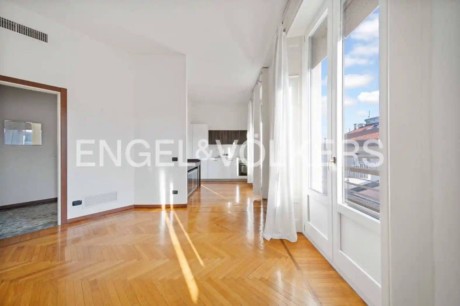 Trilocale corso Giacomo Matteotti 1, Centro, Varese - foto 2