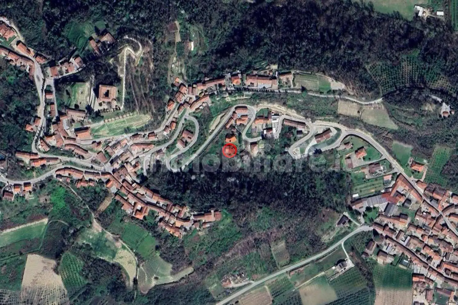 Palazzo - Stabile in asta a Monticello d'Alba