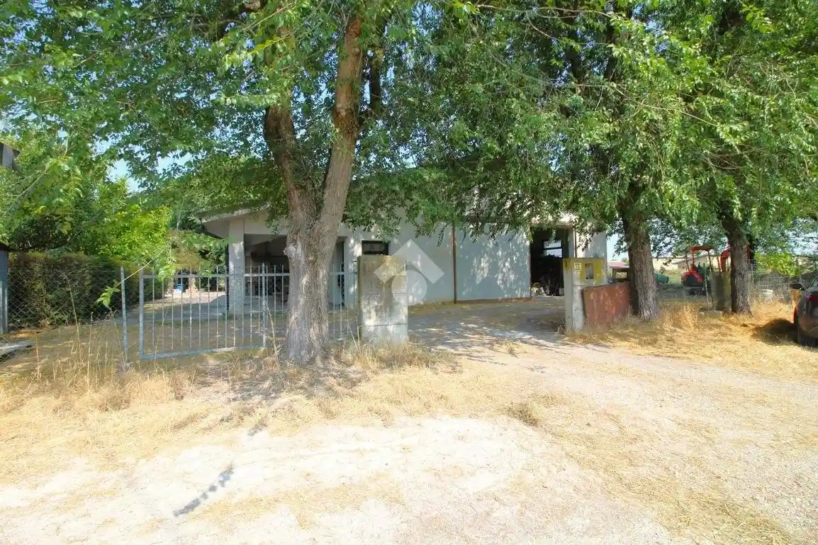 Rustico - Casale in vendita a Campagnola Emilia