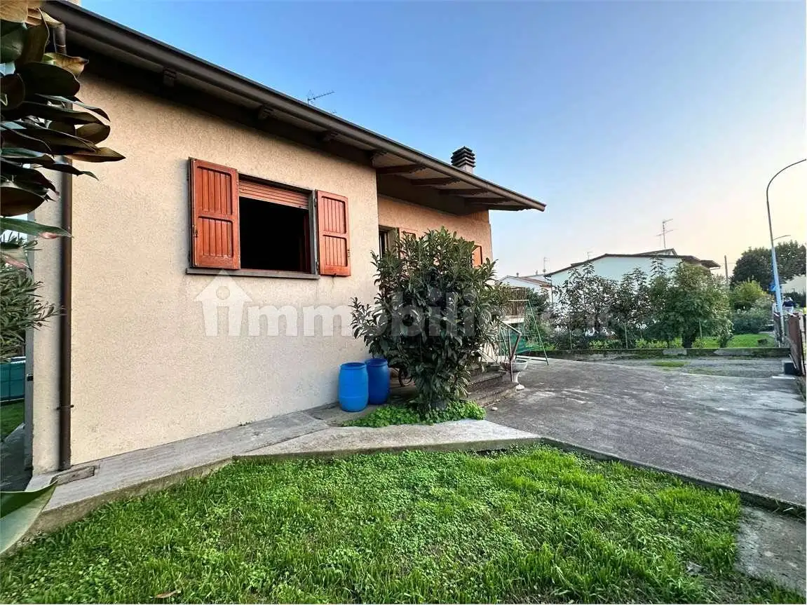 Villa in vendita a Mordano