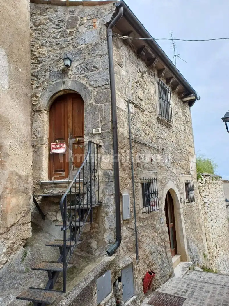 Casa indipendente in vendita a Pretoro