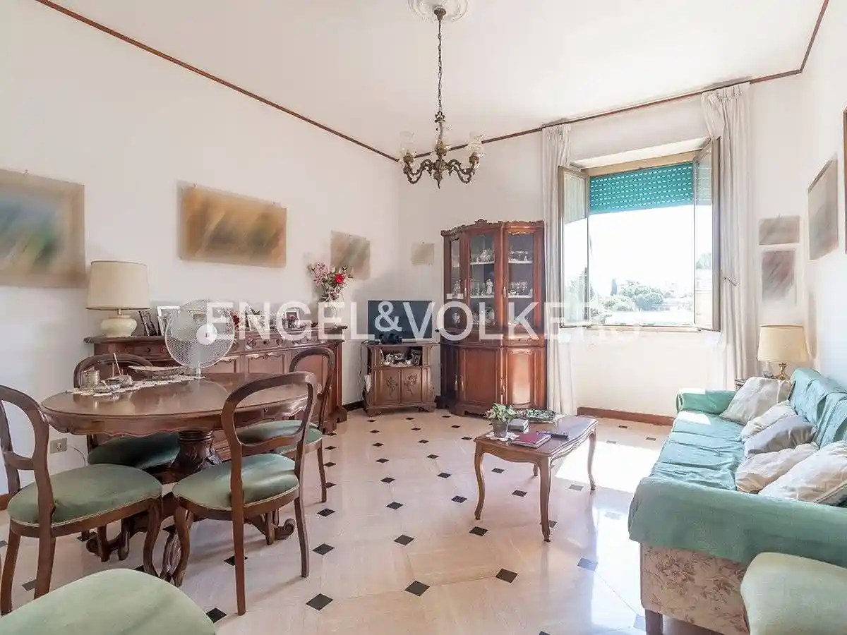 Appartamento in vendita a Roma