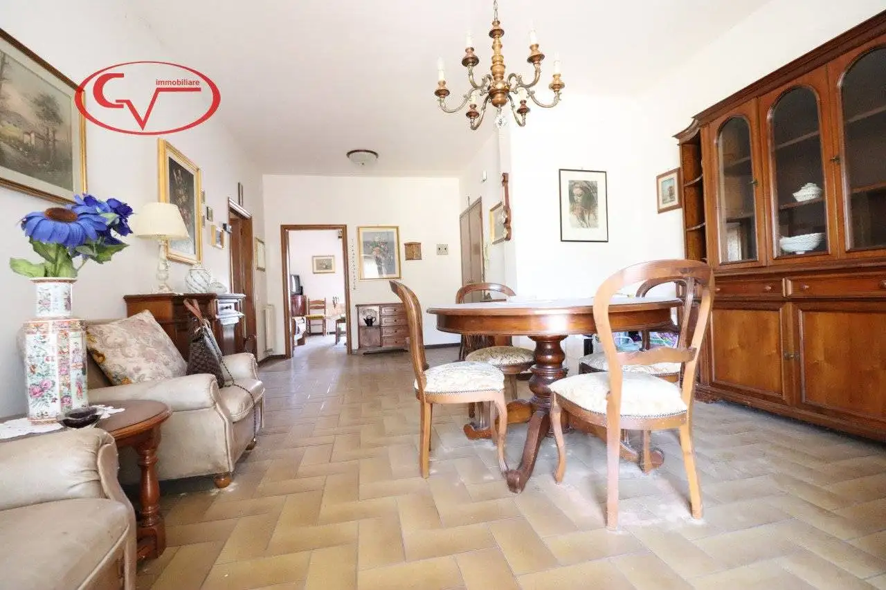 Appartamento in vendita a Montevarchi