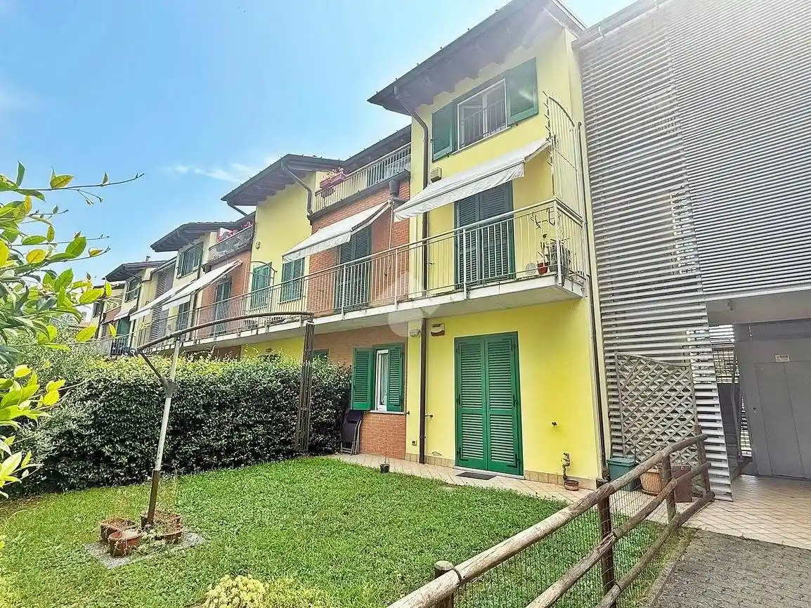 Appartamento in vendita a Sesto Calende