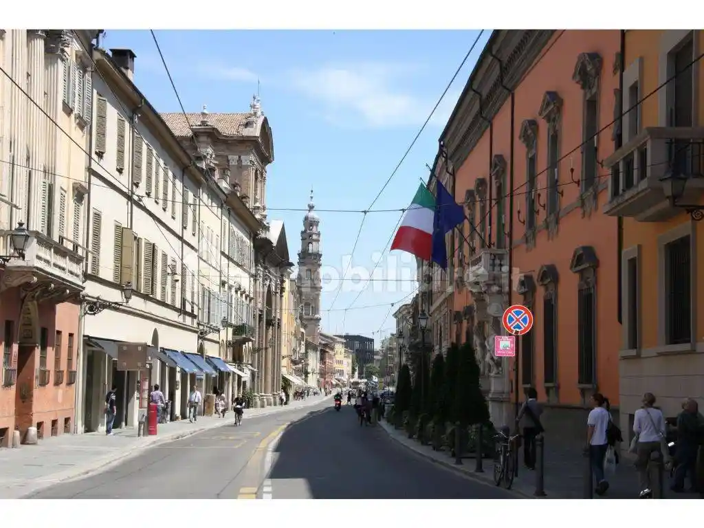 Casa indipendente in vendita a Parma