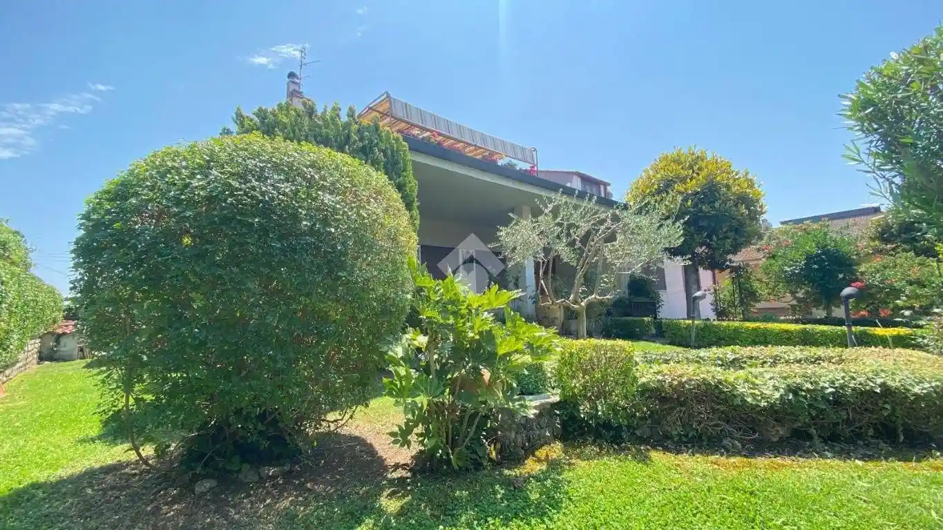 Villa in vendita a Guidonia Montecelio