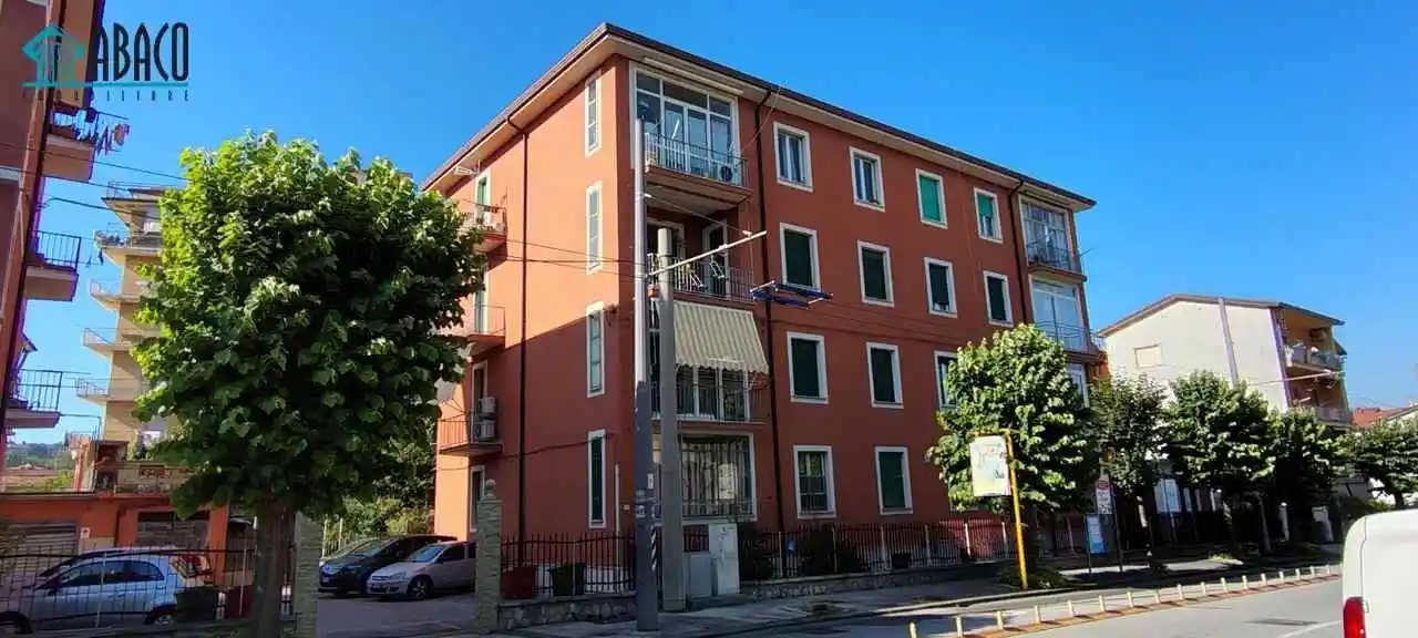 Quadrilocale via Camillo Benso di Cavour 6/A, Emanuele II, C. Colombo, Morelli e Silvati, Avellino - foto 3