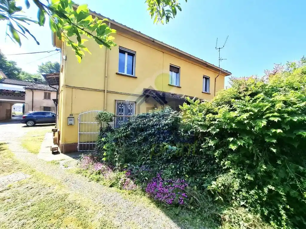 Casa indipendente in vendita a Monticelli d'Ongina