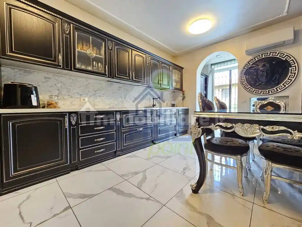 Appartamento in vendita a Desenzano del Garda