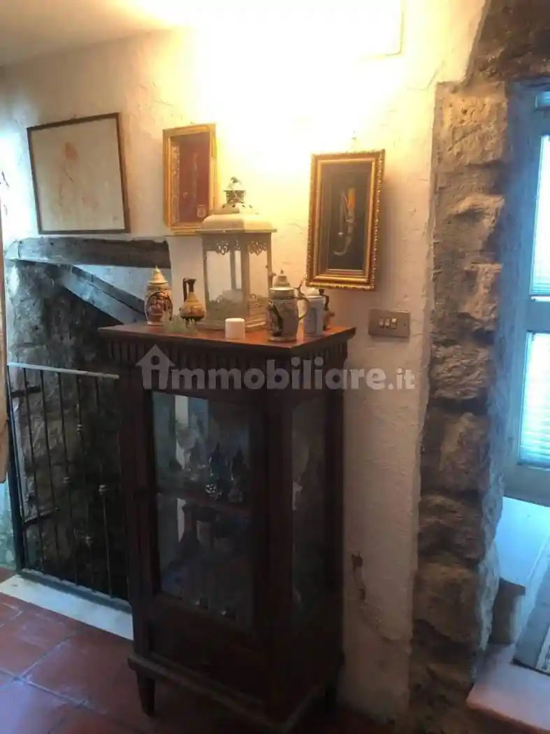 Casa indipendente in vendita a Castel del Piano