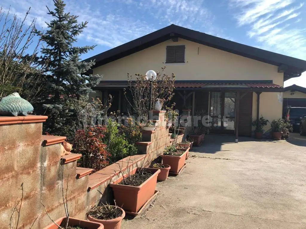 Villa unifamiliare, buono stato, 140 m², Centro, Carbonara Scrivia - foto 2