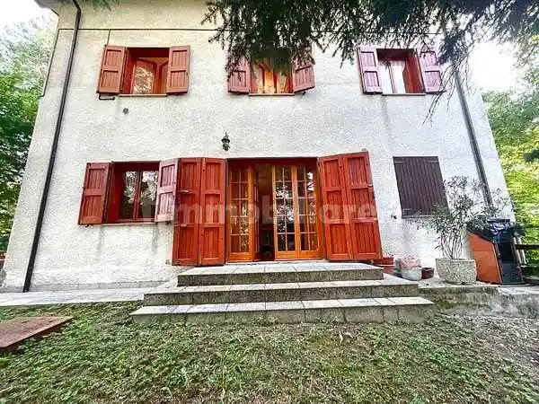 Casa indipendente in vendita a Fanano