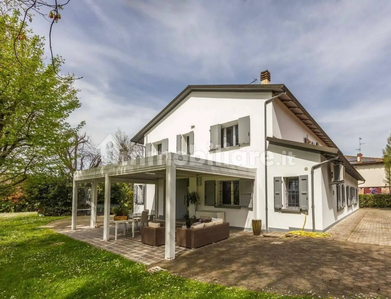 Villa in vendita a Valsamoggia