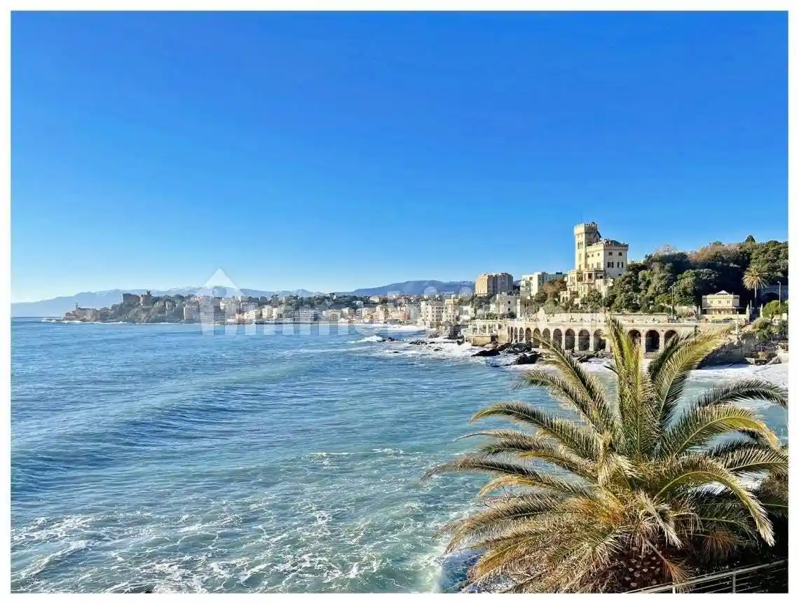 Appartamento in vendita a Genova