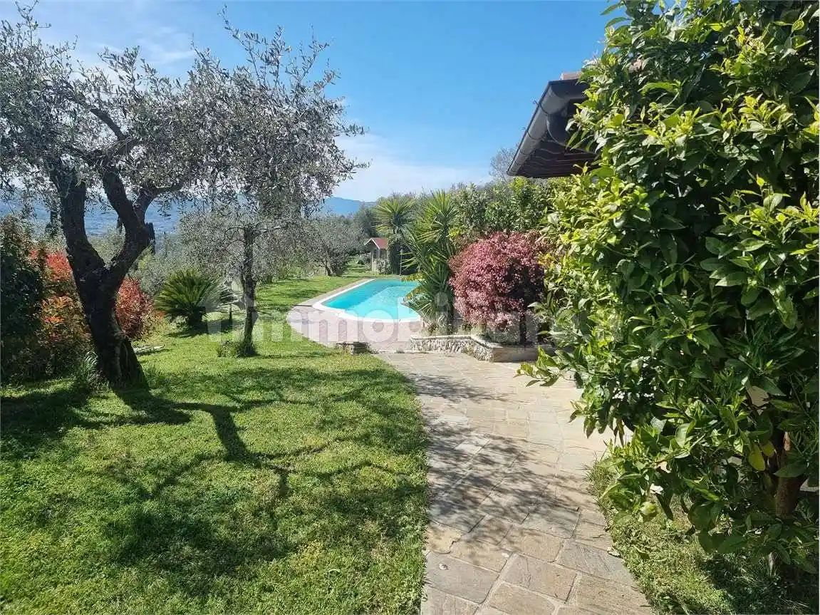 Villa in vendita a Fosdinovo