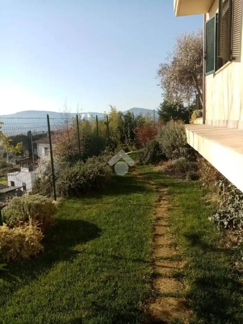 Trilocale via Maria Teresa Benedetti 1, Fontignano, Perugia - foto 5