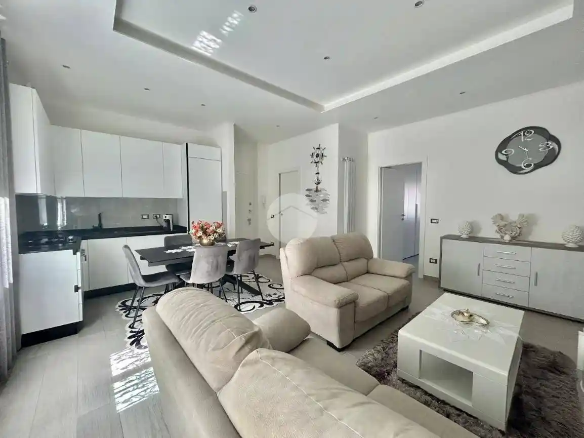 Appartamento in vendita a Savona