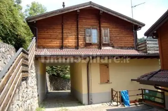 Appartamento in asta a Rota d'Imagna