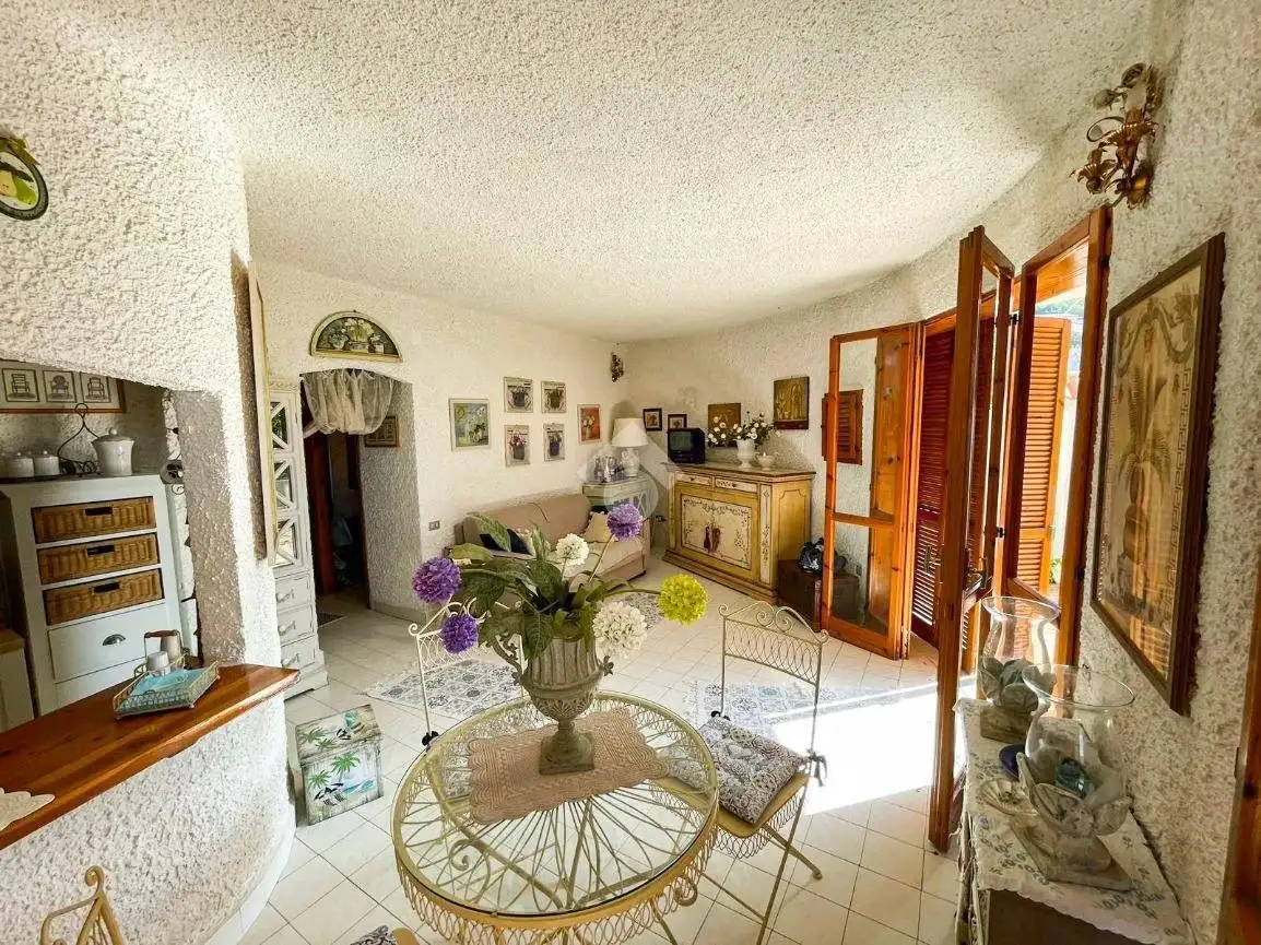 Villa in vendita a Falconara Albanese