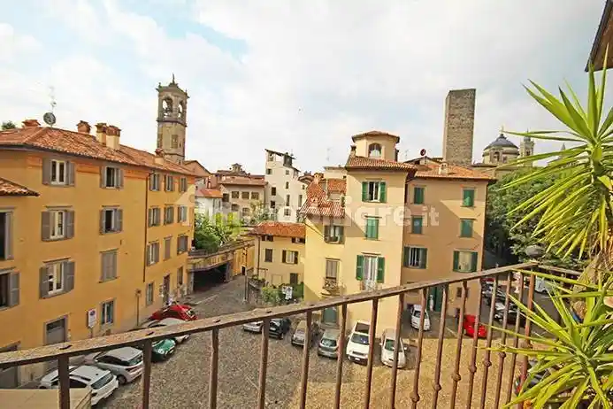 Appartamento in vendita a Bergamo