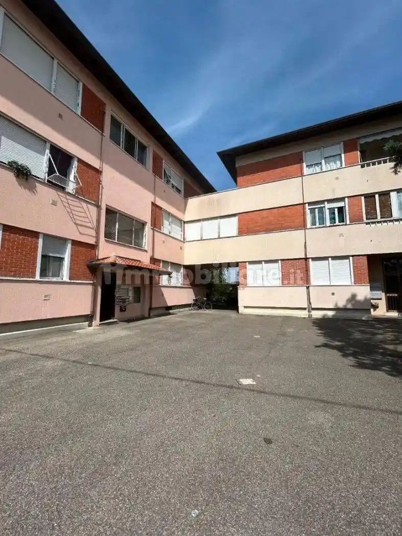 Appartamento in vendita a Vedano Olona