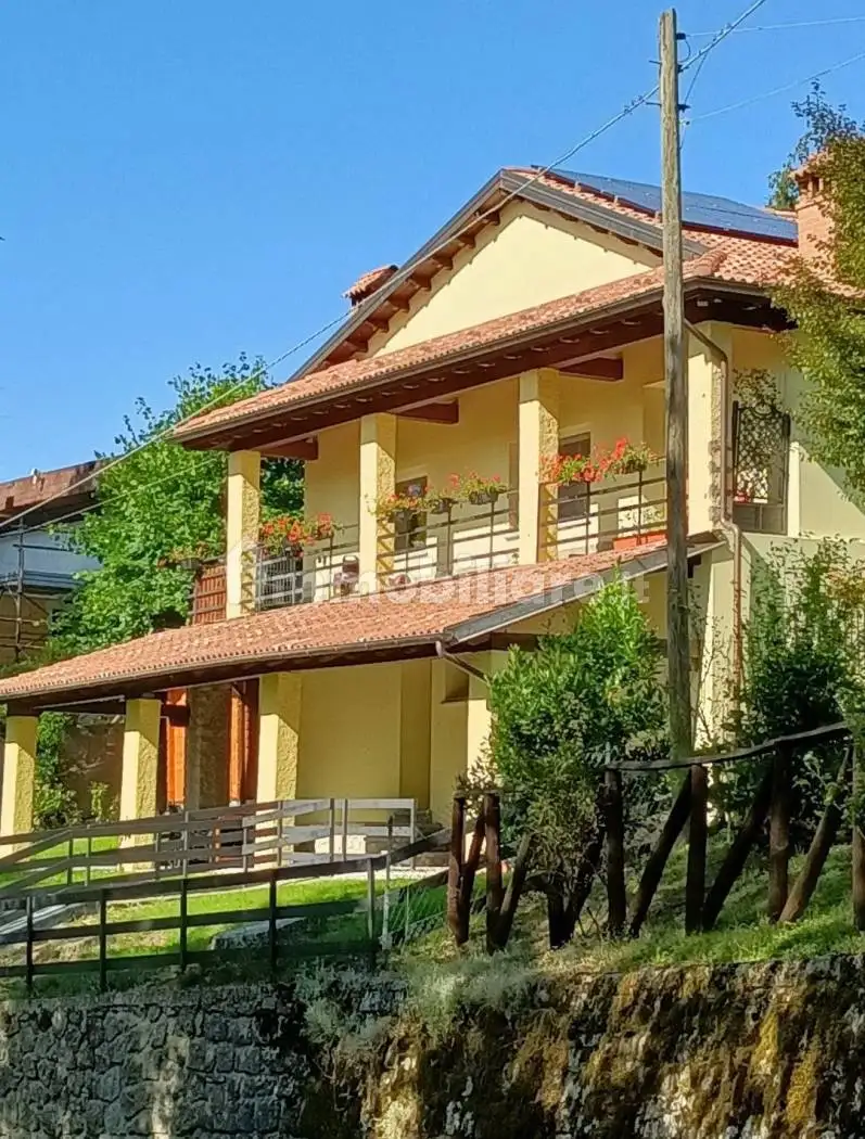 Villa in vendita a Riolunato