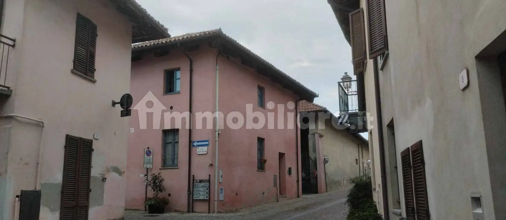 Appartamento in affitto a Verduno