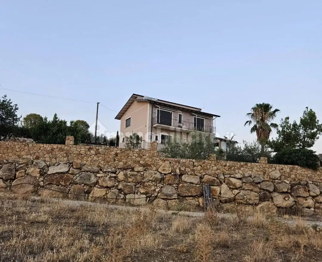 Rustico - Casale in vendita a Gagliano Castelferrato