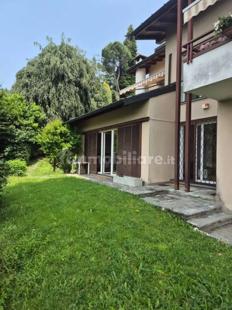 Appartamento in affitto a Varese