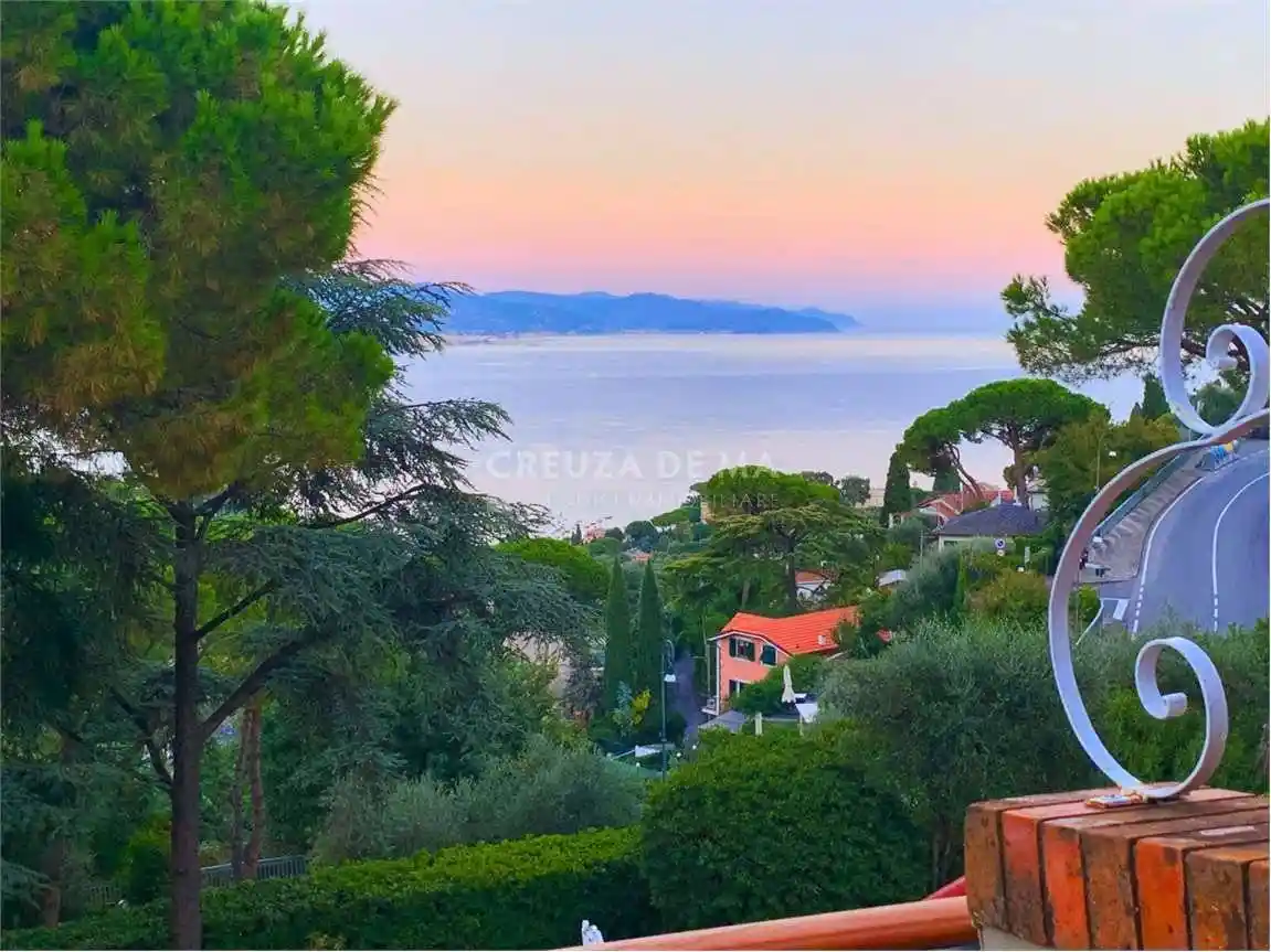 Appartamento in vendita a Rapallo