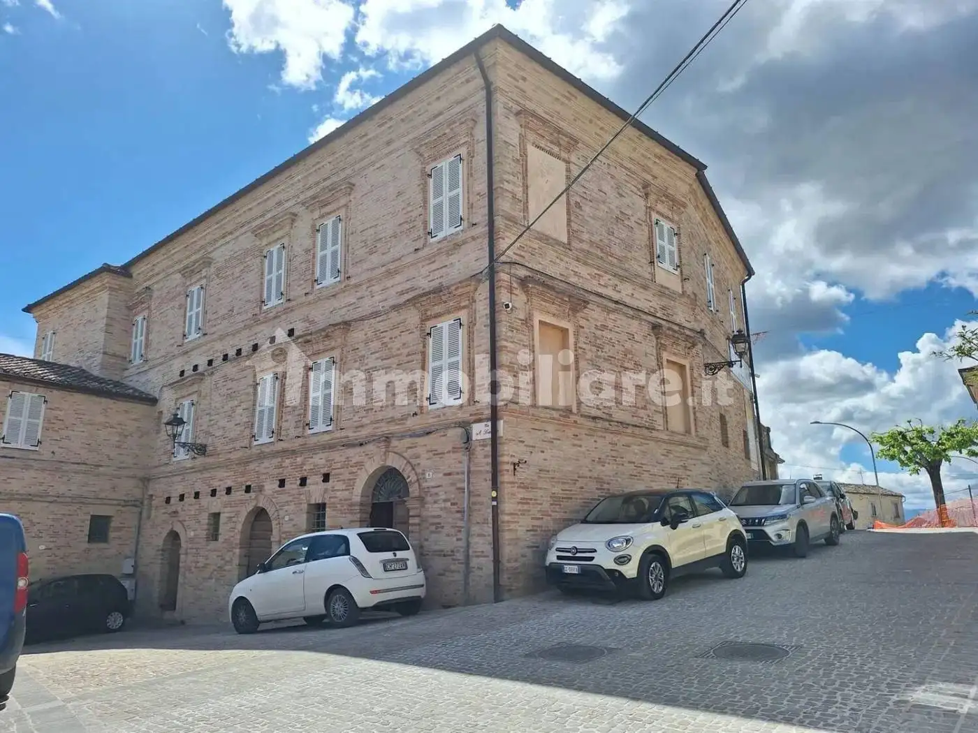 Palazzo - Edificio in vendita a Belmonte Piceno