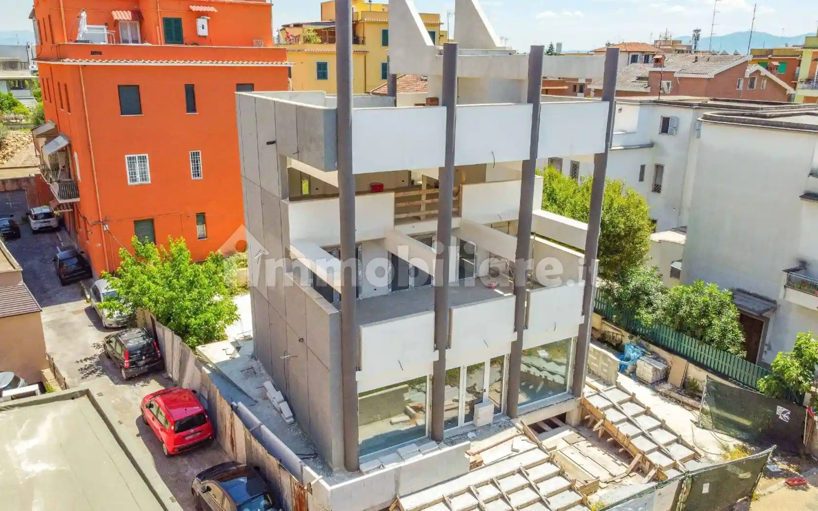 Palazzo - Edificio in vendita a Roma