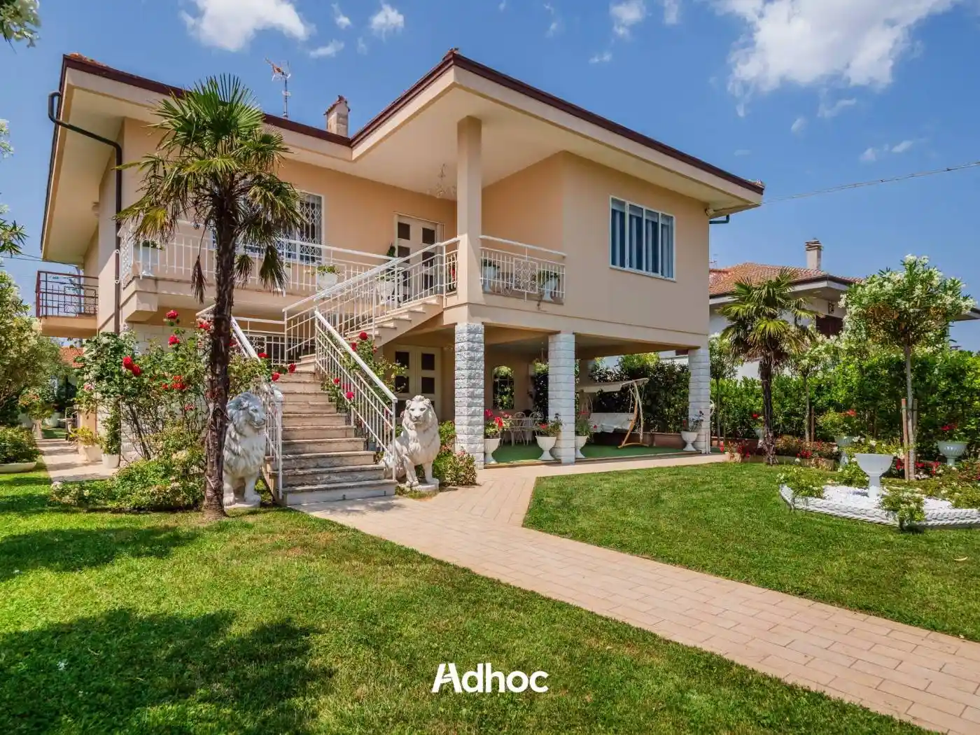 Villa in vendita a San Costanzo