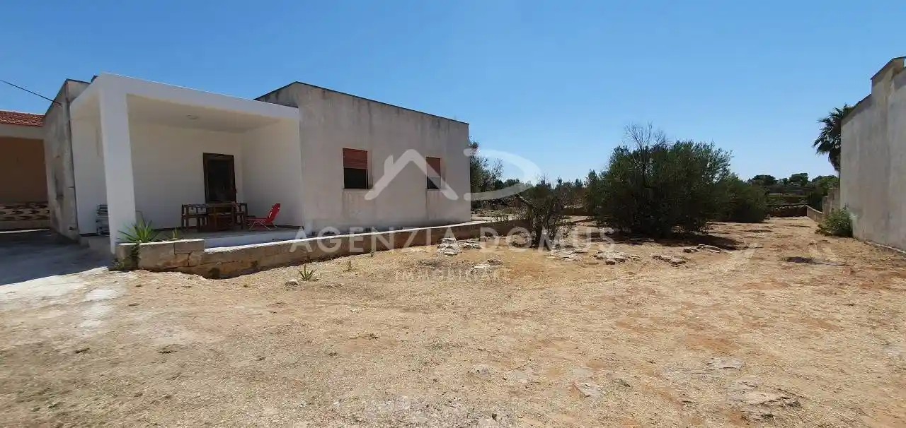 Casa indipendente in vendita a Alliste