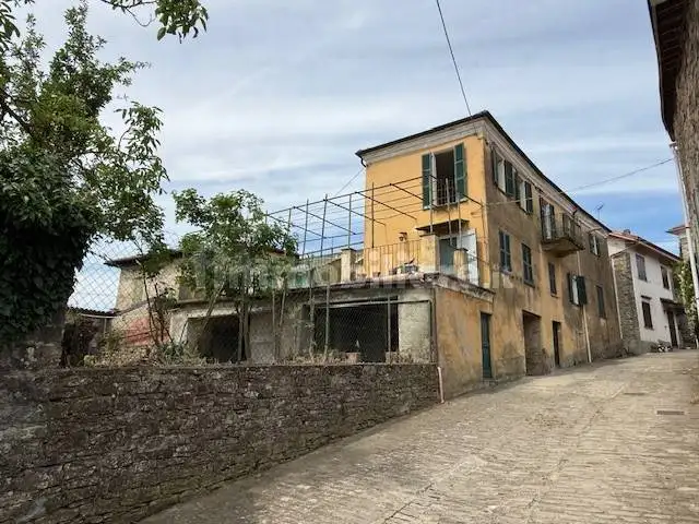Casa indipendente in vendita a Cavatore