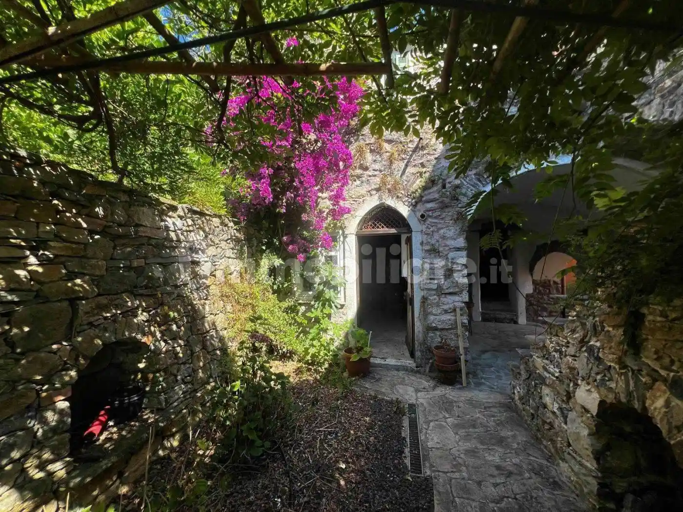 Rustico - Casale in vendita a Beverino