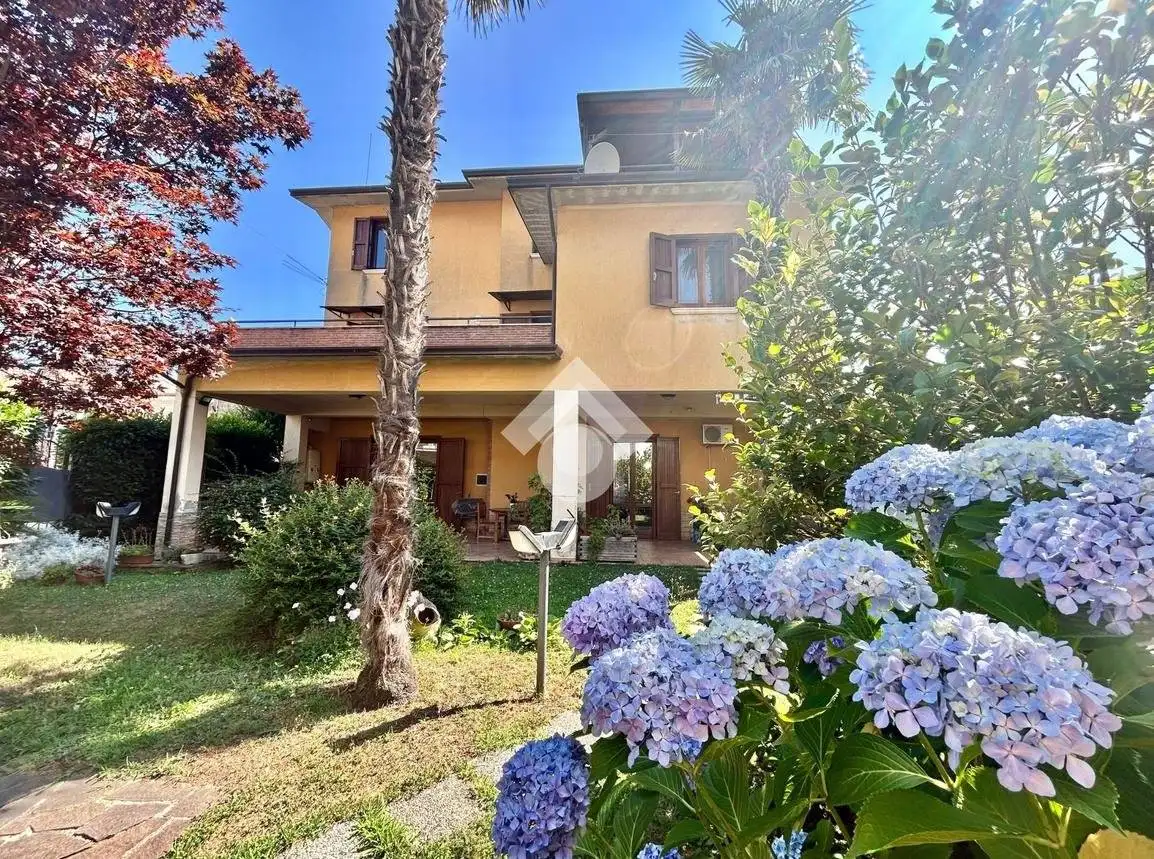 Villa in vendita a Cervinara