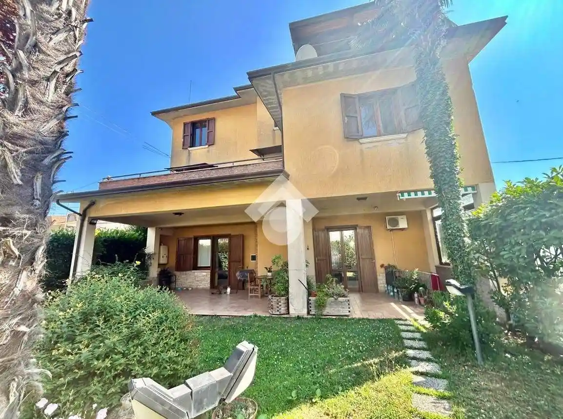 Villa unifamiliare via Casino Bizzarro 104, Trescine, Cervinara - foto 2