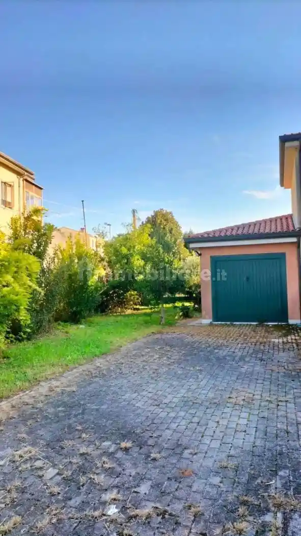 Palazzo - Edificio in Vendita - foto 2