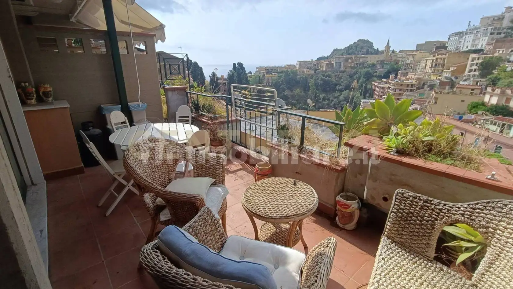 Appartamento in affitto a Taormina